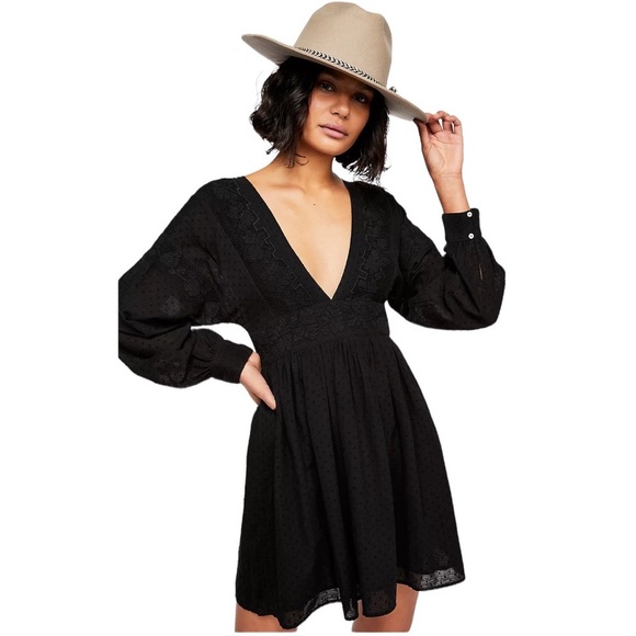 FREE PEOPLE Sugar Pie Black Eyelet Open Back V-Neck Dress Size Extra Small - Picture 2 of 7